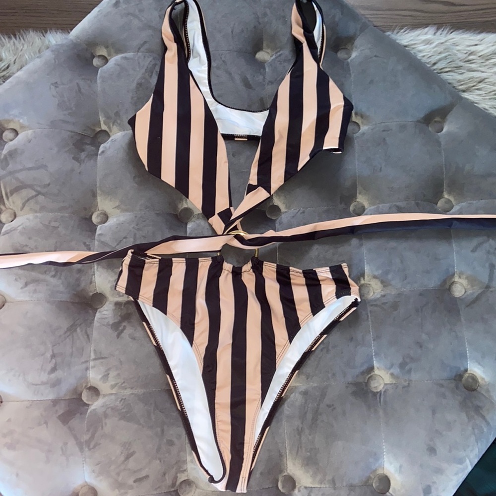 Bathing suit